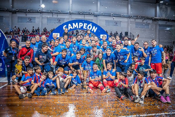 Versus / Juan José Zapag elogia al equipo de Futsal y...¿reclama al del fútbol de campo?