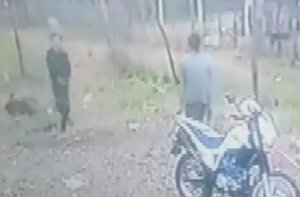 Exconvicto se enfrentó a policías y recibió un disparo - Noticiero Paraguay