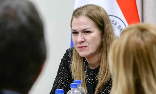 Salud no puede dar respuesta rápida a todos los pacientes con cáncer, admite ministra – Prensa 5