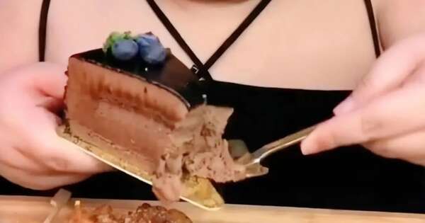 Diario HOY | Muere ‘influencer’ china de 24 años tras comer en exceso por 10 horas seguidas en un directo
