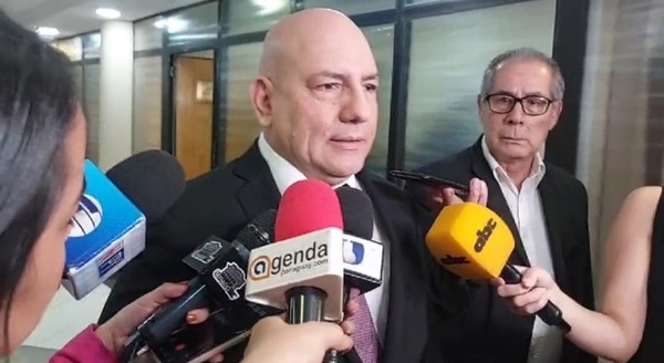 Abren sumario y separan a policías mencionados en “narcoagenda”