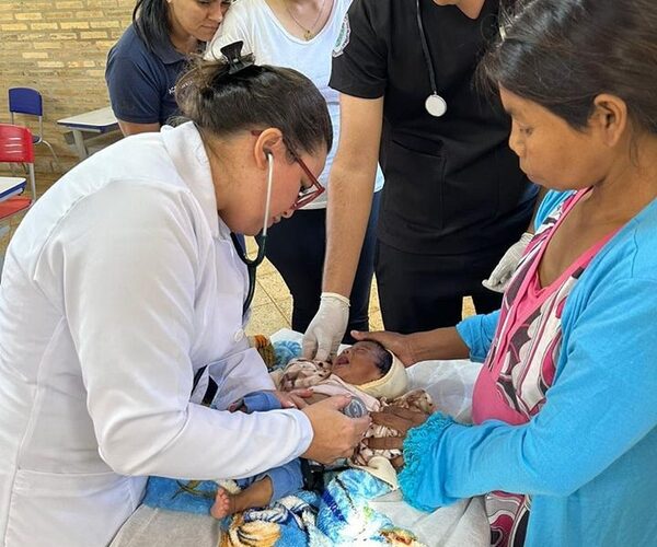 Colonia Yguazú: asisten a comunidad indígena de KM. 58 Santo Domingo