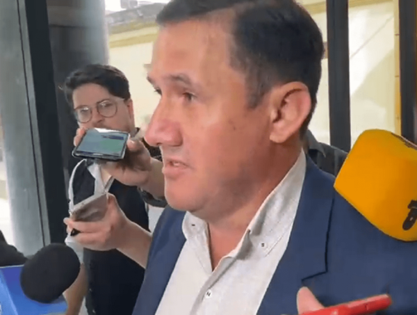 “Hay mucha selectividad en nuestro caso”, dice Cleto Giménez sobre imputación por cobro indebido · Radio Monumental 1080 AM