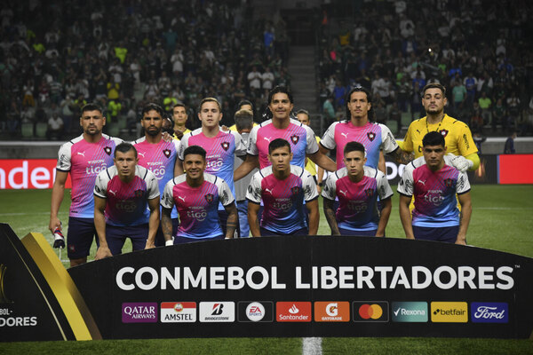 Versus / De ser echado de Cerro Porteño a ser figura estelar en un grande del continente