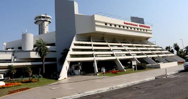 Diario HOY | Gobierno y empresario buscan acuerdo para línea aérea directa a Estados Unidos