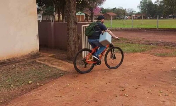 Vacunador realiza su recorrido en bicicleta, lleva las vacunas a zonas alejadas – Prensa 5