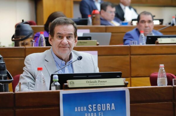 El Senador Orlando Penner aborda los desafíos del suministro de agua en el Chaco