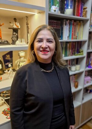 Celebrando 30 Años de excelencia en la Facultad de Ciencias Económicas de la UNE - La Clave