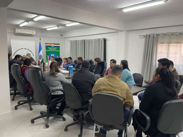 Concejales de Mariscal Estigarribia se dicen excluidos de gestión de gobernador de Boquerón - Noticias del Chaco - ABC Color
