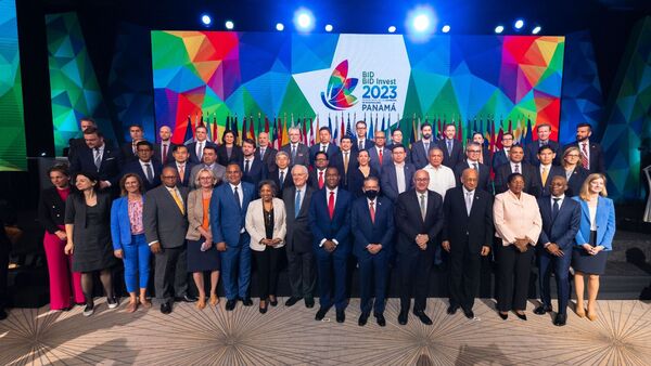 Paraguay acoger谩 en 2026 la reuni贸n anual del BID y del BID Invest - Revista PLUS