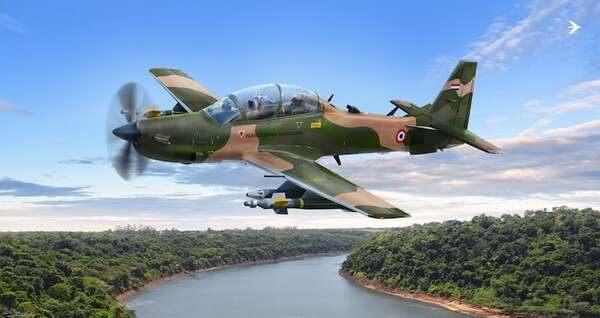 Brasil anuncia llegada de aviones Super Tucano en el 2025 - Política - ABC Color