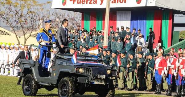 La Nación / Santiago Peña encabezó acto de conmemoración y habilitó mejoras