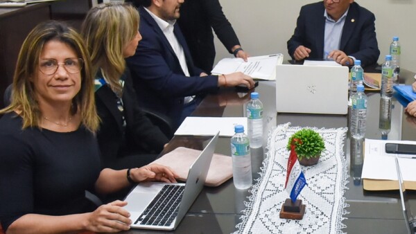 Dictámenes de abogados rechazan proyecto de control a las oenegés