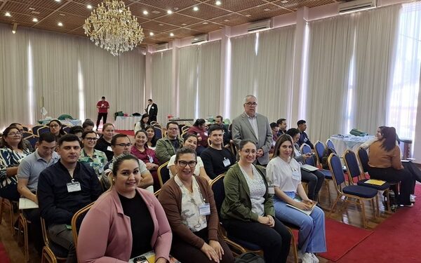 Capacitan a enfermeros, obstetras y médicos a responder correctamente en partos de urgencia – Diario TNPRESS