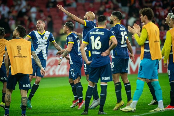 Versus / El Rosario Central de Alan Rodríguez avanza a los Octavos de la Sudamericana