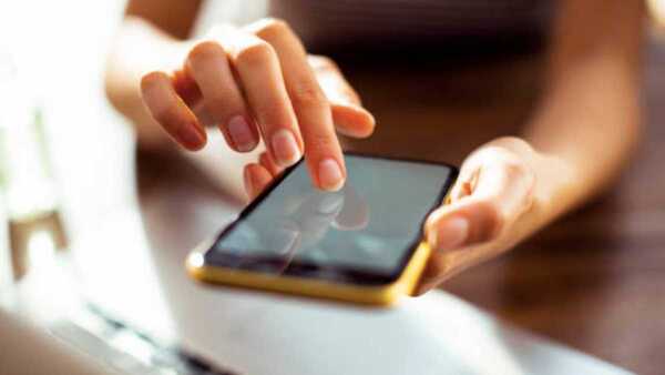 Mujer robó celular a un adolescente en pleno centro de Encarnación