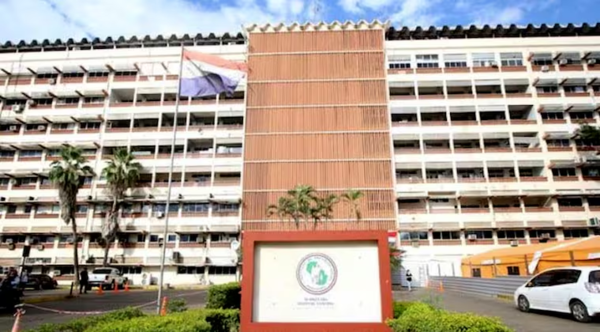 Médicos del IPS irán a huelga si no les reducen la carga horaria