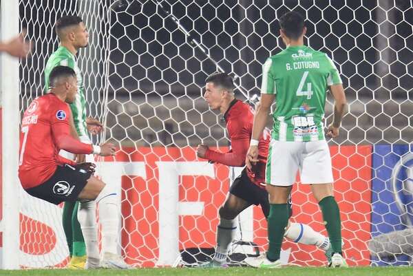 Vídeo: El gol de Cris Martínez en la clasificación de Huachipato - Fútbol Internacional - ABC Color