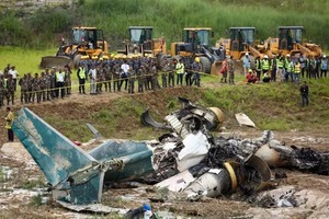 El piloto, único sobreviviente de accidente aéreo en Nepal - Unicanal
