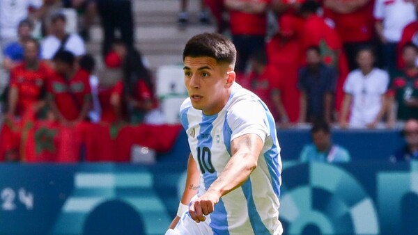 Simeone y Medina, sobre la campana, evitan el k.o. de Argentina