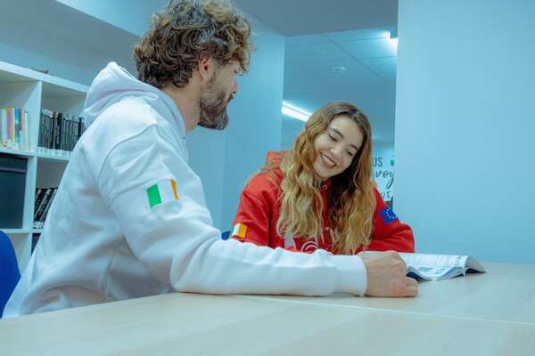 ¿Te gustaría ganar una beca para estudiar inglés en Irlanda? - Nacionales - ABC Color