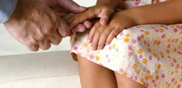 Anciano degenerado violó por años a hermanitas y primita - Noticiero Paraguay