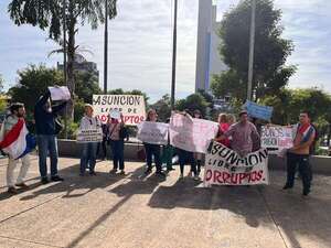 “Nenecho”: nueva manifestación contra gestión de los bonos y nuevos préstamos - Nacionales - ABC Color