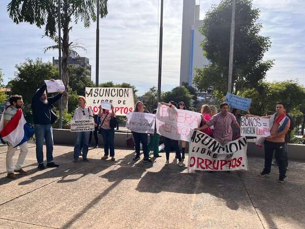 “Nenecho”: nueva manifestación contra gestión de los bonos y nuevos préstamos - Nacionales - ABC Color