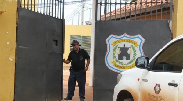 Requisa en cárcel de Ciudad del Este por ingreso ilegal de celulares