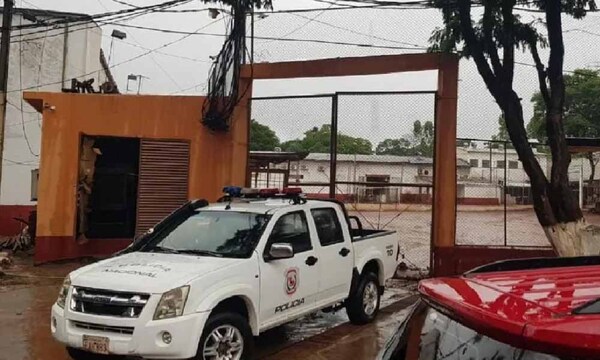Intervienen cárcel de Ciudad del Este por ingreso de celulares durante visita íntima – Prensa 5