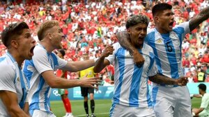 El VAR hizo de las suyas en las Olimpiadas: Anuló gol de Argentina tras casi 2 horas