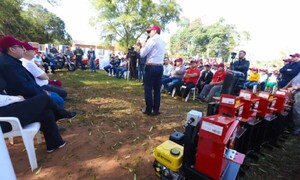 MAG entrega insumos a productores de Vaquería  – Prensa 5