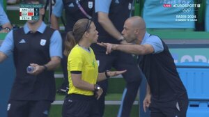 Versus / Mascherano considera "un circo" el final del partido Argentina-Marruecos