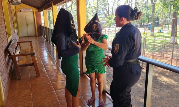 Dos «paquitas» de las privadas detenidas tras ingresar celulares en la cárcel de CDE