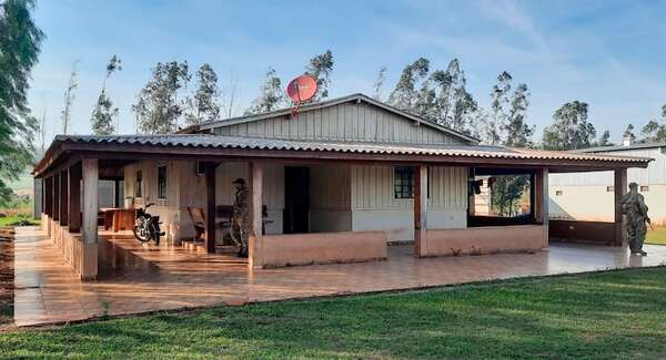 Allanan una estancia en Cerro Corá en busca de supuesto narco brasileño - Policiales - ABC Color