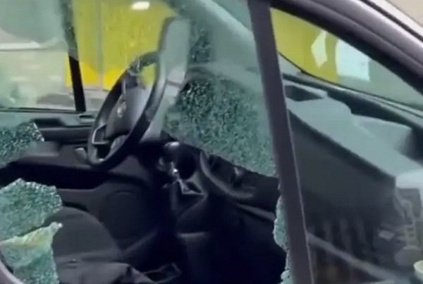 [VIDEO] ¡Inseguridad en las olimpiadas! Rompieron vidrio de la camio y robaron a atletas