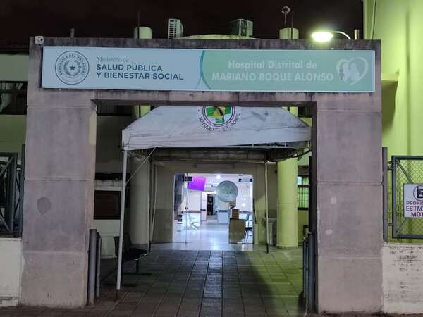 Hospital de Mariano Roque Alonso: presunto adicto causa destrozos y agrede a funcionarios  - Policiales - ABC Color