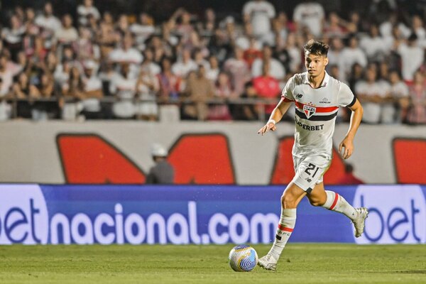 Versus / Brasil: Botafogo empata con São Paulo y Flamengo se sitúa a tres puntos del liderato