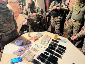Una detenida, cocaína y varios celulares incautados tras allanamientos en zona de influencia del Clan Rotela en Lambaré - Megacadena - Diario Digital