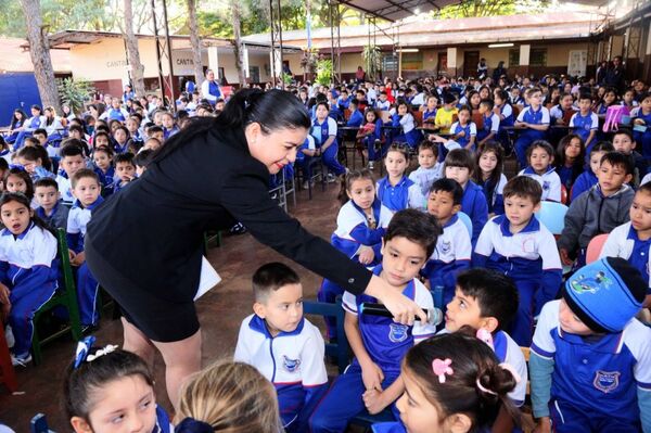 Enseñan a proteger a niños y adolescentes de PJC contra maltrato y abuso