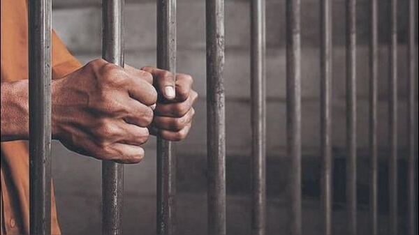 Condenan a 22 años de cárcel a un sexagenario por abusar de tres niñas
