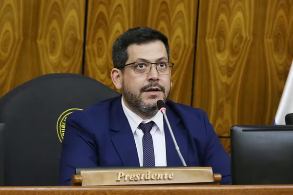 Latorre dijo que no correspondía interpelar a la Ministra de Salud - Megacadena - Diario Digital