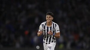Nottingham Forest va a la carga por Ramón Sosa