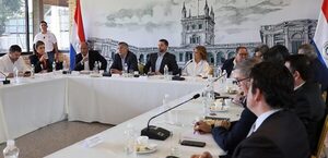 Alliana coordina con intendentes la ejecución del programa "Hambre Cero" - El Trueno