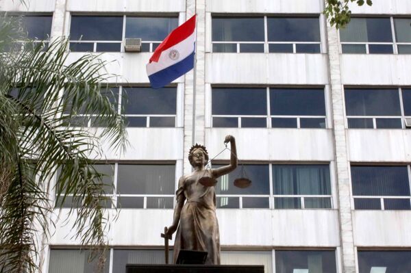 La Corte Suprema recuerda vigencia de la Acordada 1268/18 y la restricción de impresión de actuaciones digitales