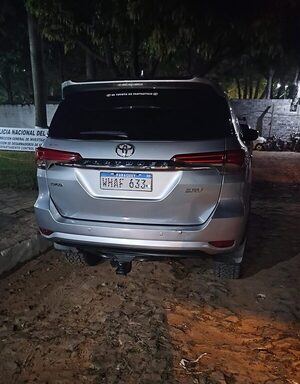 Lujosa camioneta robada en Brasil, fue recuperada en Asunción - Megacadena - Diario Digital