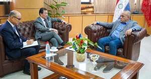La Nación / Titular del Congreso acordó fortalecer alianzas con embajador de Taiwán