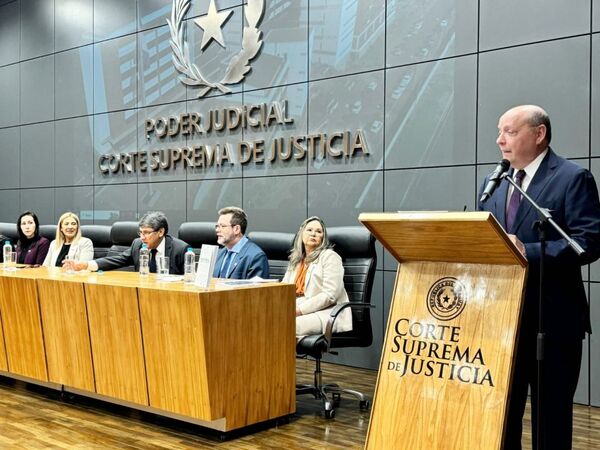 Ministro Diesel participó en la presentación de libros sobre Abuso Sexual y Lineamientos del Proceso Penal Acusatorio Paraguayo