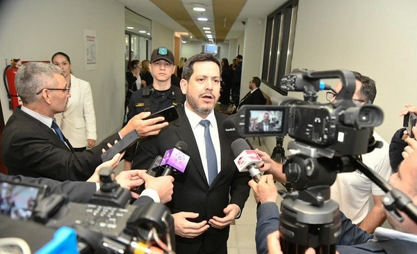 Latorre recibió a Agentes fiscales para discutir ampliación presupuestaria