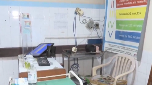 Adicto causó destrozos en el Hospital de Mariano Roque Alonso